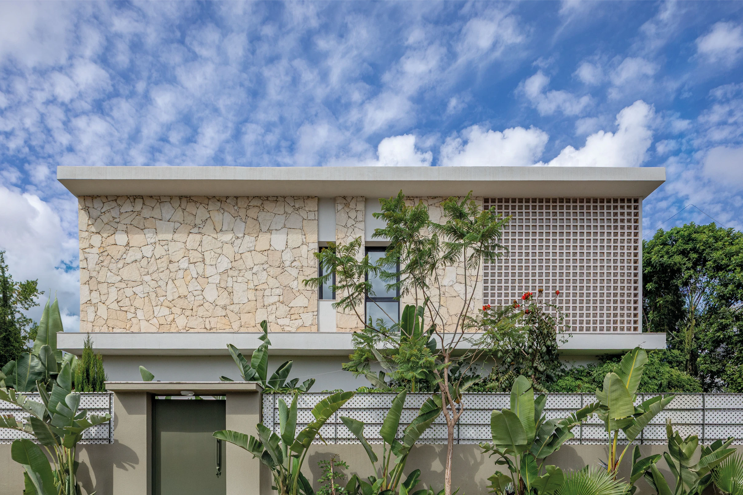 Villa S