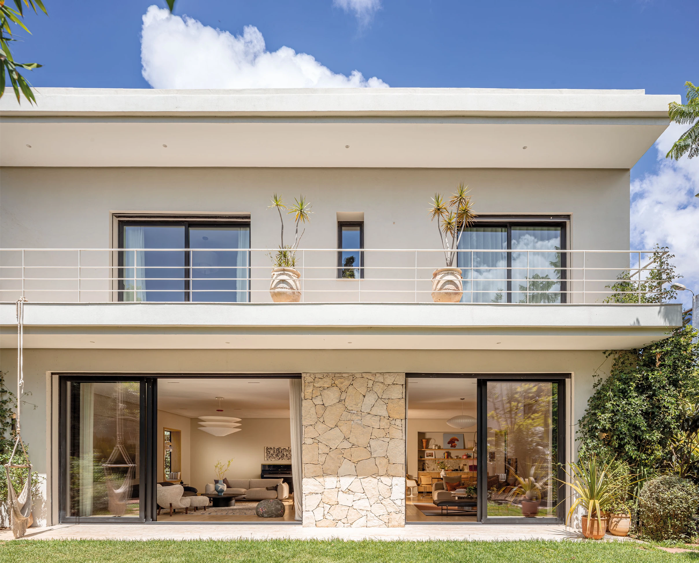 Villa S