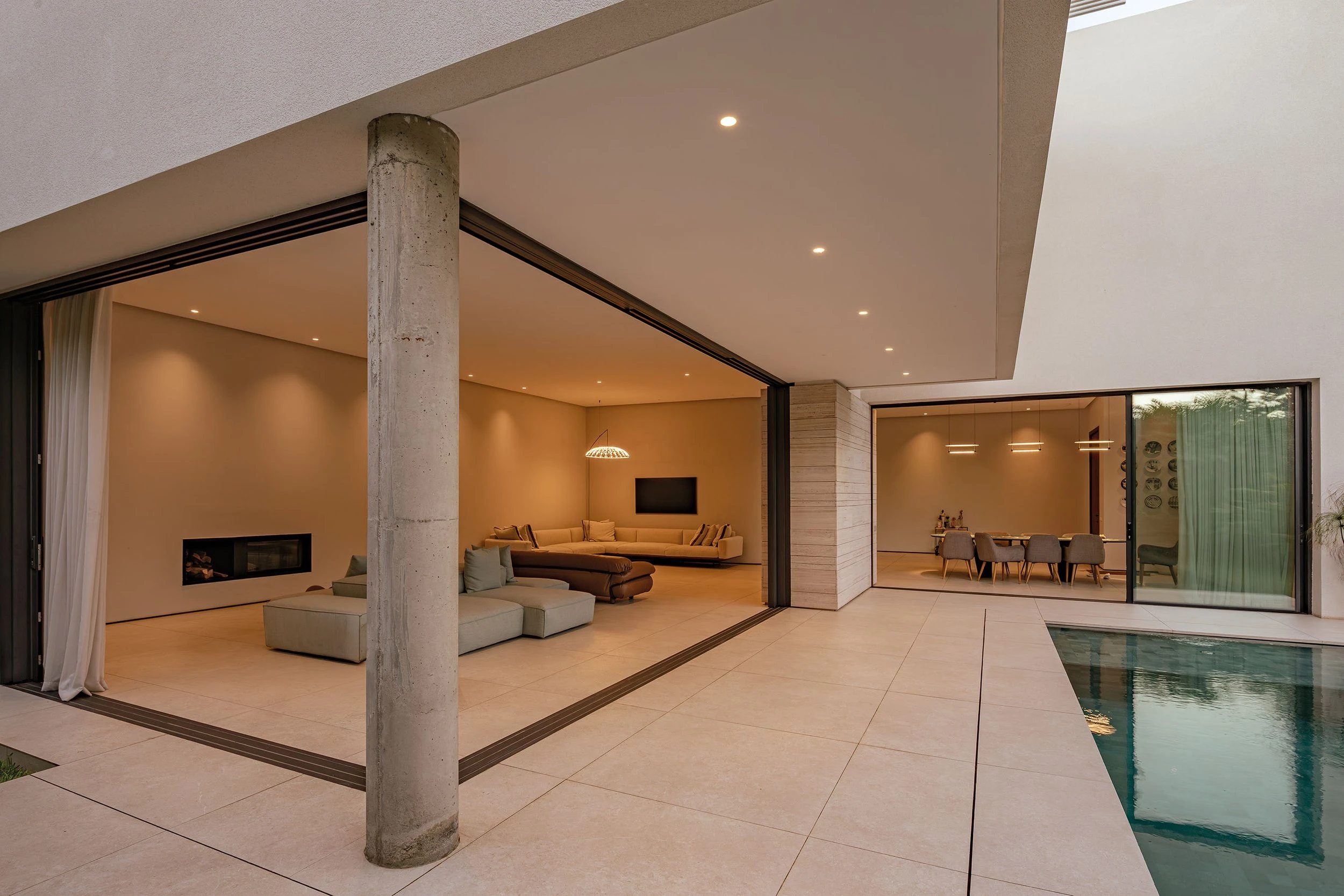 VILLA D